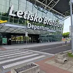 Daire Skyflat Bratislava-new Near Airport Free Parking