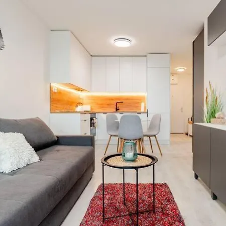 Skyflat Bratislava-new Near Airport Free Parking Apartament Bratysława