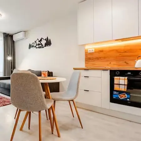 Skyflat Bratislava-new Near Airport Free Parking Apartament *