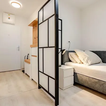 아파트 Skyflat Bratislava-new Near Airport Free Parking