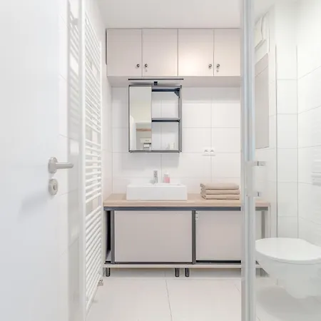 아파트 Skyflat Bratislava-new Near Airport Free Parking 브라티슬라바